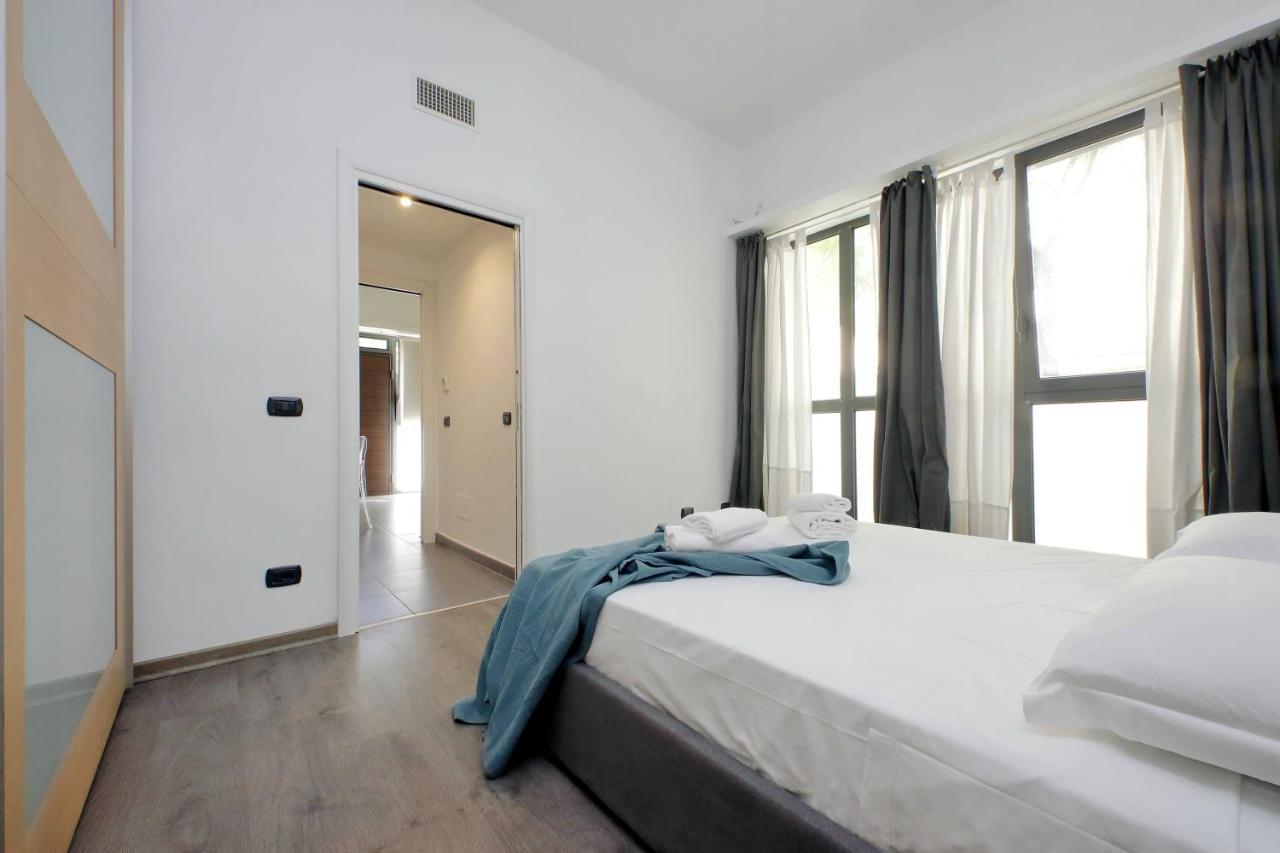 Piramide Charming Apartment โรม ภายนอก รูปภาพ